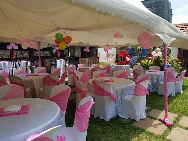 Azalea-Caribea Bar and Restaurant